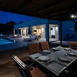 Villa Tina By Vintage Travel