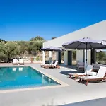 Tina By Vintage Travel Villa Spartokhorion