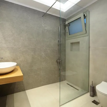 Tina By Vintage Travel Villa