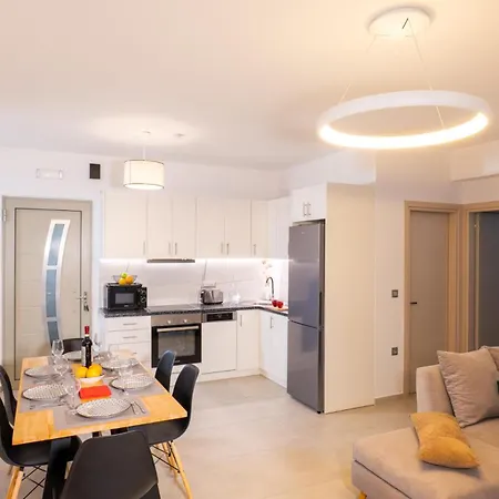 Tina By Vintage Travel Villa