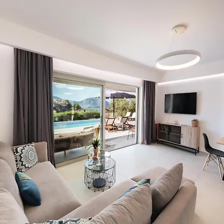 Villa Tina By Vintage Travel *