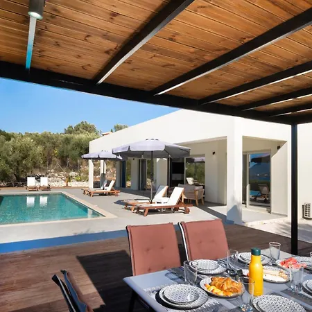 Tina By Vintage Travel