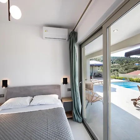 Tina By Vintage Travel