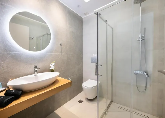 Tina By Vintage Travel *