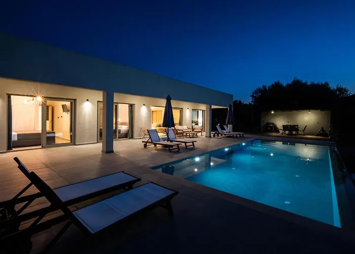 Villa Tina By Vintage Travel *